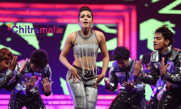 Catherine Tresa dance in Filmfare