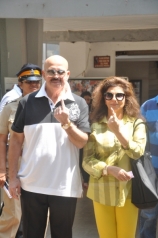 bollywood-celebs-snapped-voting