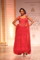 indian-bridal-fashion-week-2013-photogallery-15