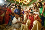 family-at-jagapathi-babu-daughter-wedding