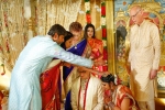jagapathi-babu-family-at-daughter-wedding