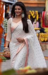 kajal-agarwal-cute-photos-in-white-saree