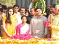 NTR-Family-at-Ghat-20th-Vardhanti (16)