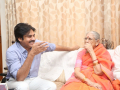 Pawan kalyan meets K Viswanath (4)
