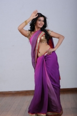 samantha-navel-show-in-purple-saree