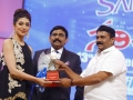 Pranitha-at-Santosham-Awards