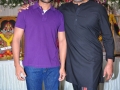 Ram-Charan-with-his-father-Chiranjeevi.jpg