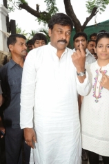 chiranjeevi-at-voting-booth-photos