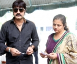 srikanth-with-his-wife-ooha