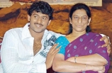 hero-prabhas-with-his-mother
