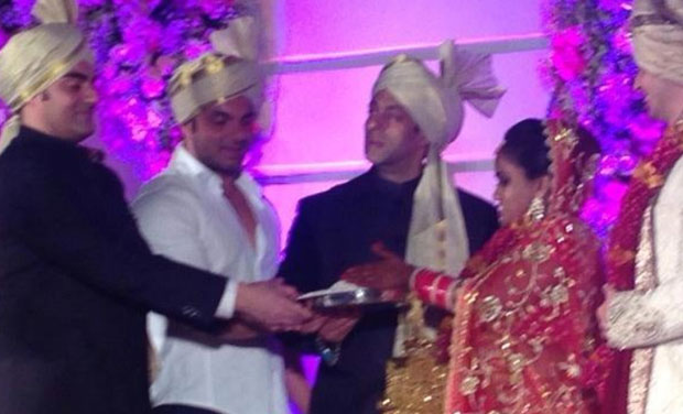 Salman at Arpita Wedding