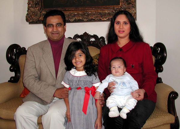 Meenakshi Seshadri Family Photo