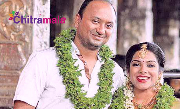 Kadhal Sandhya Marriage
