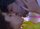 Rashmi Hot Kiss Scene in Guntur Talkies