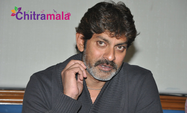 Jagapathi Babu Stepped out from Life Again