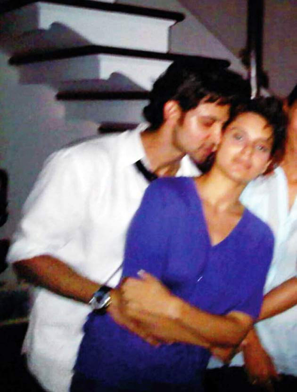 Hrithik Roshan and Kangana Ranaut Hot Leaked Pic