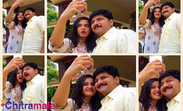 Anushka selfie with bro