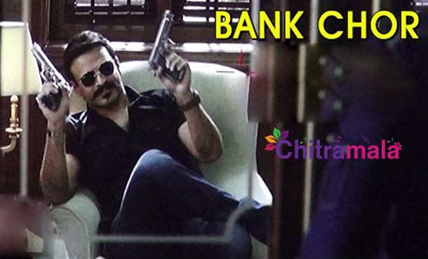 Vivek in Bank Chor
